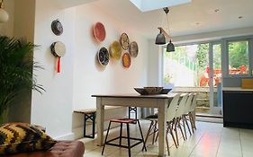 Beautiful London Victorian House, Sleeps 12